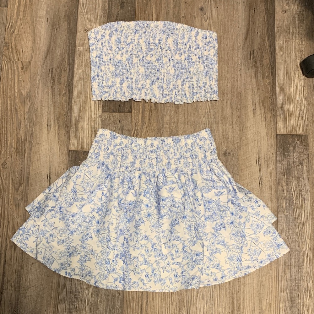 5/$25 NWOT Matching two piece set